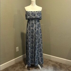 Elegant Blue Patterned Strapless Dress